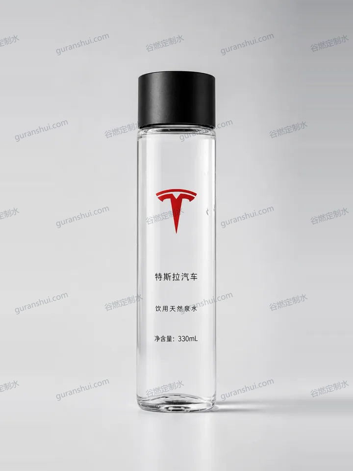 汽车门店接待定制水｜极简红标方案瓶身与标签呈现